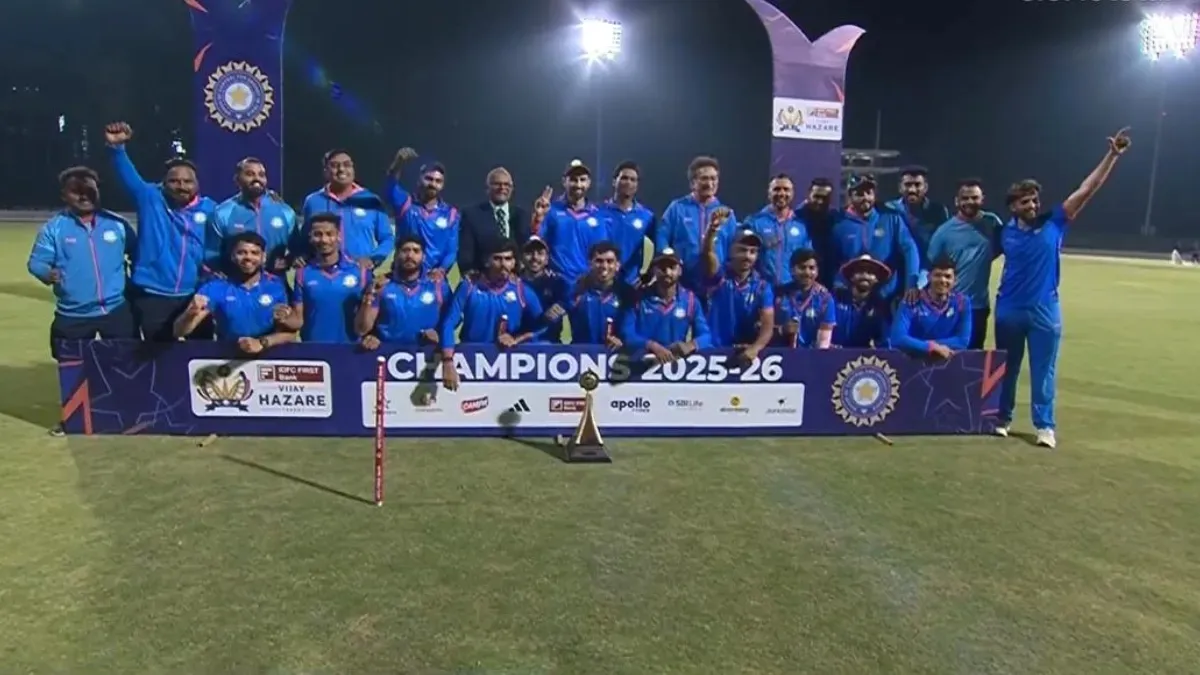 Vidarbha defeated Saurashtra to win the first Atharva Taide scores a hundred in the championship match, winning the Vijay Hazare Trophy trophy.