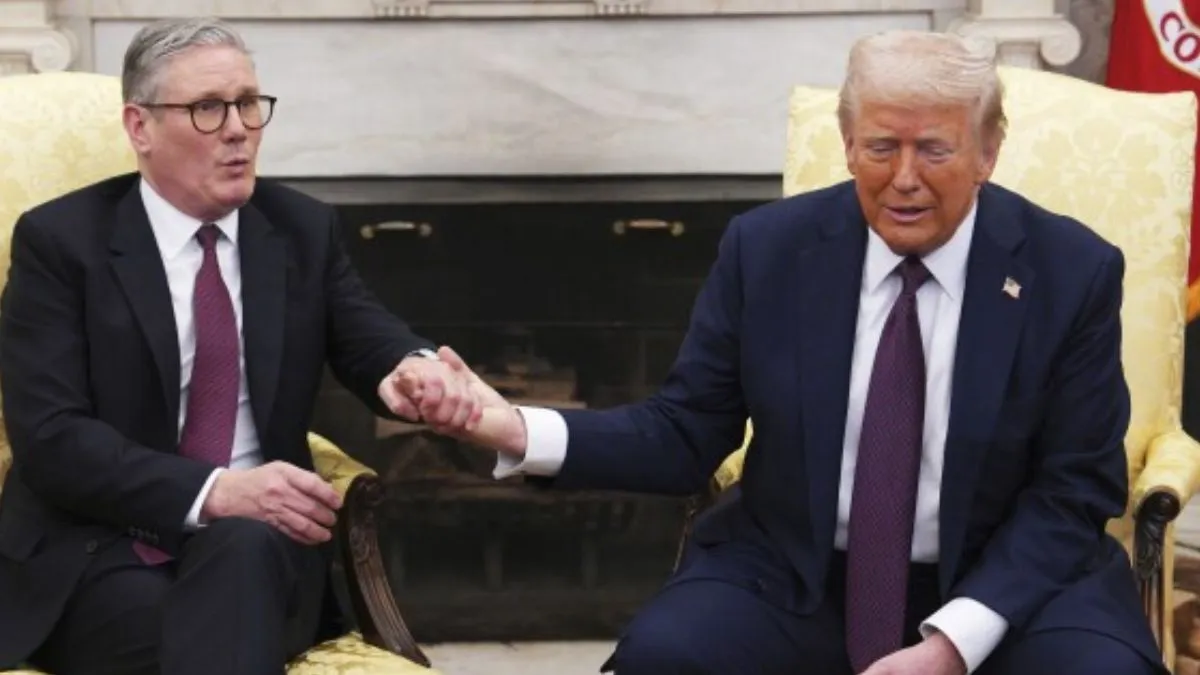 Starmer criticizes Trump for threatening a tariff on Greenland, claiming that "trade wars help no one."